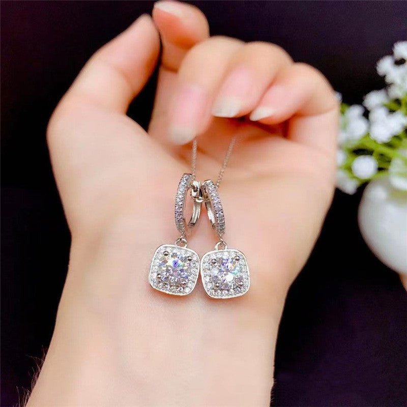 Women's Fashion Personality Moissanite Stud Earrings - Getmgirlzworld Shop