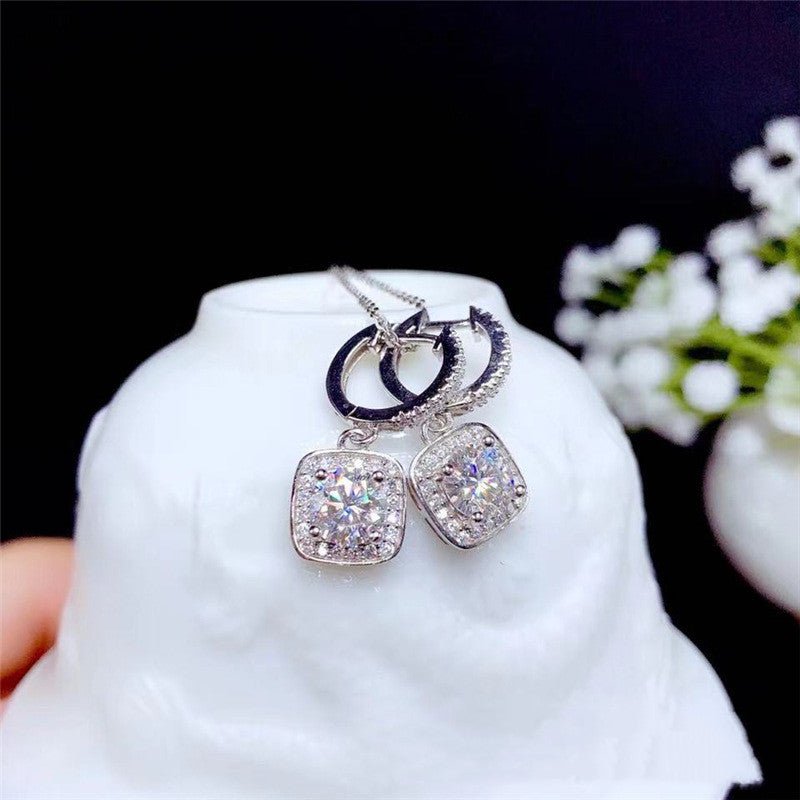 Women's Fashion Personality Moissanite Stud Earrings - Getmgirlzworld Shop