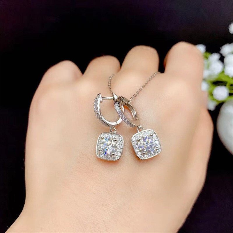 Women's Fashion Personality Moissanite Stud Earrings - Getmgirlzworld Shop